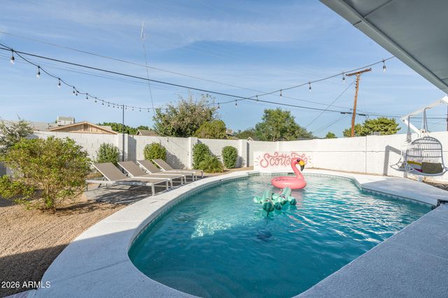 7262 E MCKINLEY Street, Scottsdale, AZ 85257