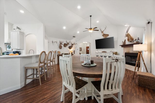 1815 Clearbrook Lane, Corsicana, TX 75110