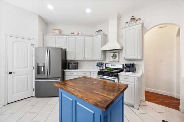 1815 Clearbrook Lane, Corsicana, TX 75110