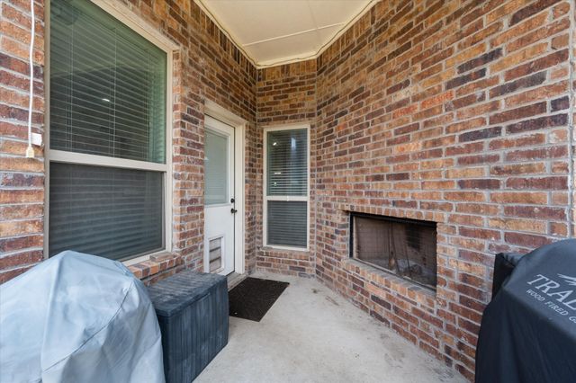 1815 Clearbrook Lane, Corsicana, TX 75110