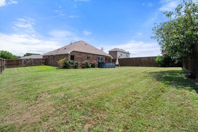 1815 Clearbrook Lane, Corsicana, TX 75110