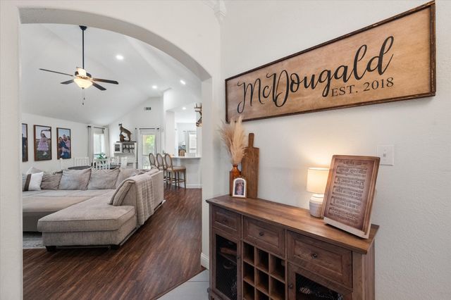 1815 Clearbrook Lane, Corsicana, TX 75110