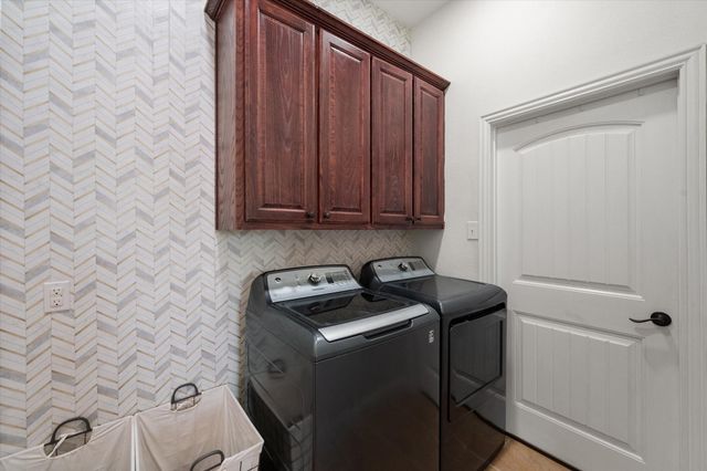1815 Clearbrook Lane, Corsicana, TX 75110