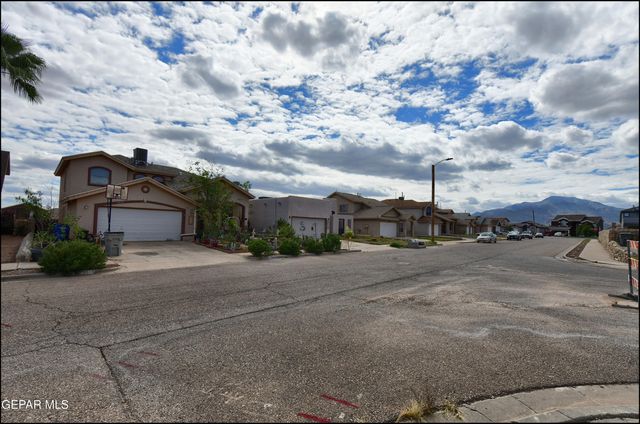 10782 ADIN Street, El Paso, TX 79924