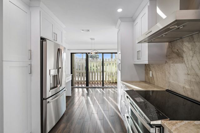 131 Palm Avenue 36, Jupiter, FL 33477