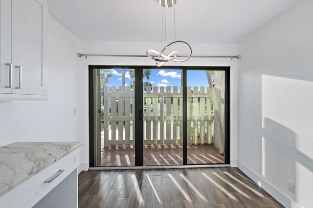 131 Palm Avenue 36, Jupiter, FL 33477