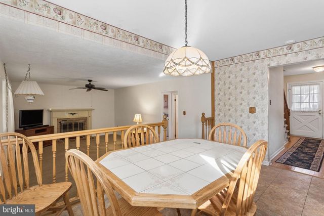 4 OVERINGTON AVE, Marlton, NJ 08053