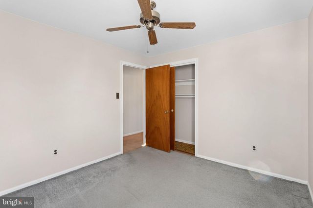 4 OVERINGTON AVE, Marlton, NJ 08053