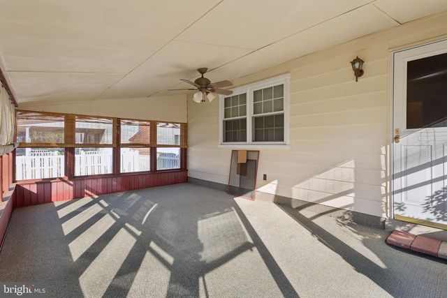 4 OVERINGTON AVE, Marlton, NJ 08053