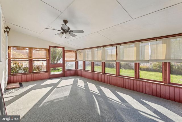 4 OVERINGTON AVE, Marlton, NJ 08053