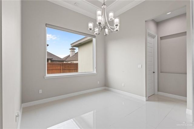 904 W Arapaho Avenue, Pharr, TX 78577