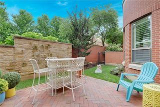 4900 Central Street 104, Kansas City, MO 64112