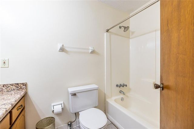 230 Carriage Circle, Stockbridge, GA 30281