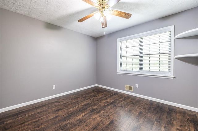 230 Carriage Circle, Stockbridge, GA 30281