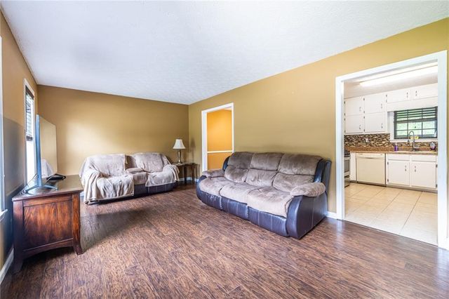 230 Carriage Circle, Stockbridge, GA 30281