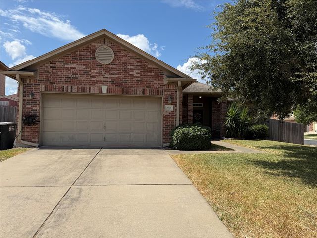 7001 Natchez Dr, Corpus Christi, TX 78414