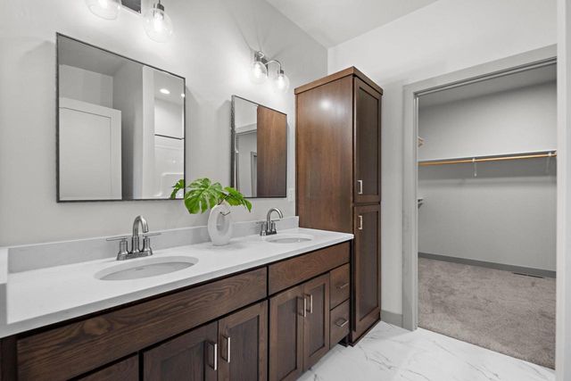 3141 LAZY OAK COURT, Green Bay, WI 54311