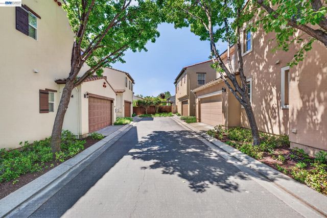 3107 Browntail Way, San Ramon, CA 94582