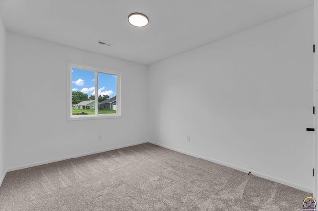 1929 NW Waldo Way, Topeka, KS 66608