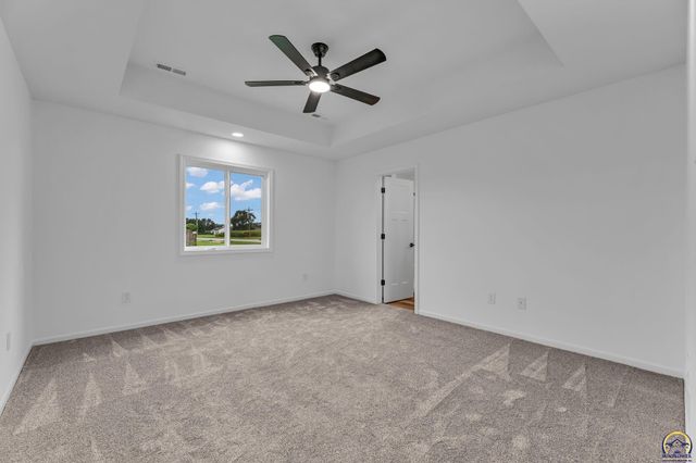 1929 NW Waldo Way, Topeka, KS 66608