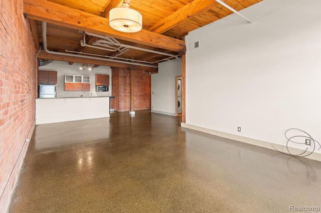 6533 E Jefferson Avenue 333E, Detroit, MI 48207