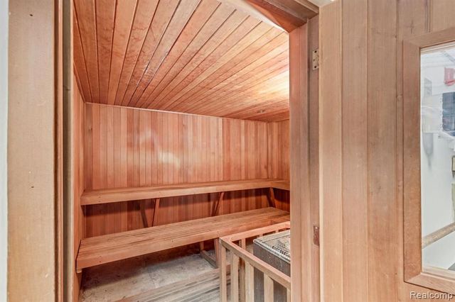 6533 E Jefferson Avenue 333E, Detroit, MI 48207