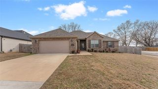 6051 W Mecklin Street, Fayetteville, AR 72704