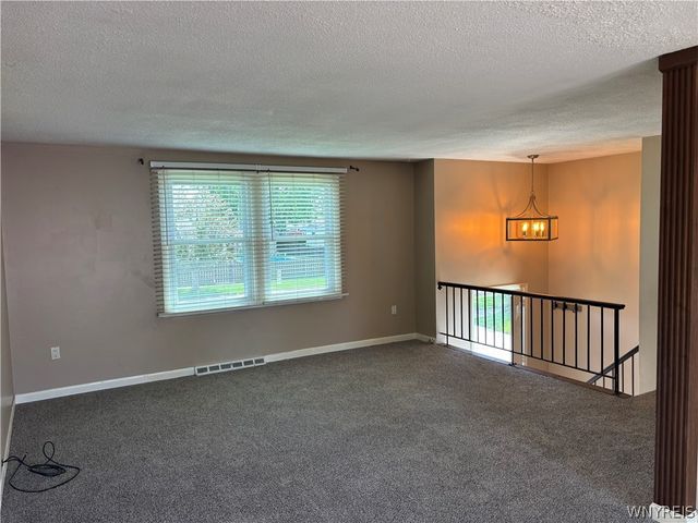 4 West Cherbourg Drive, Cheektowaga, NY 14227