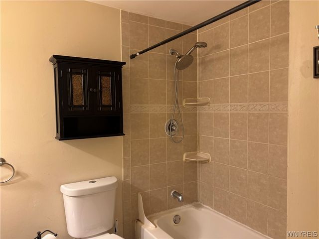 4 West Cherbourg Drive, Cheektowaga, NY 14227