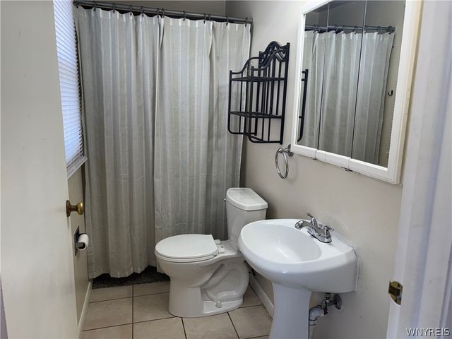 4 West Cherbourg Drive, Cheektowaga, NY 14227