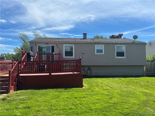 4 West Cherbourg Drive, Cheektowaga, NY 14227