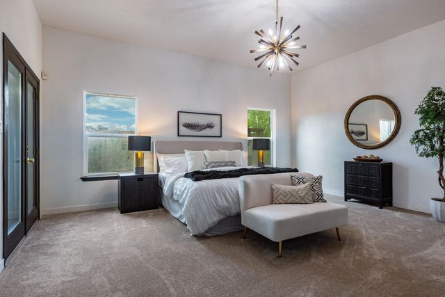 6425 Guadalupe Place NW, Los Ranchos, NM 87107