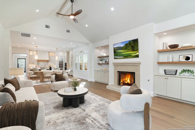 333 OGDEN LN, San Antonio, TX 78209