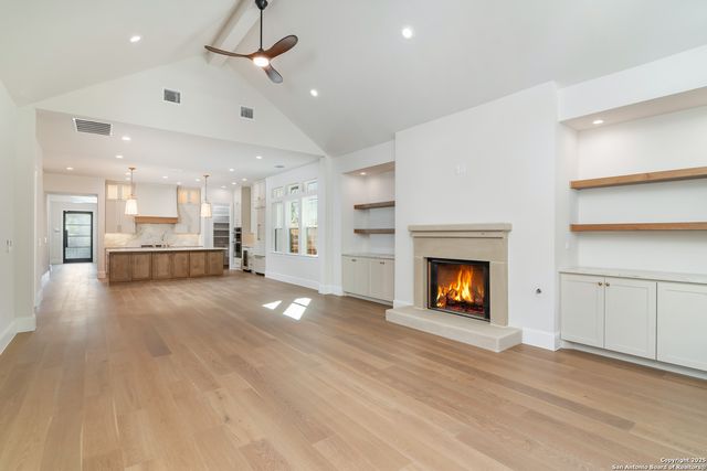 333 OGDEN LN, San Antonio, TX 78209