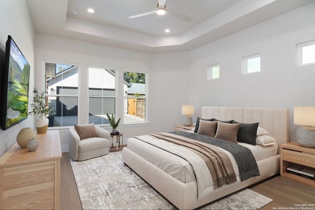 333 OGDEN LN, San Antonio, TX 78209