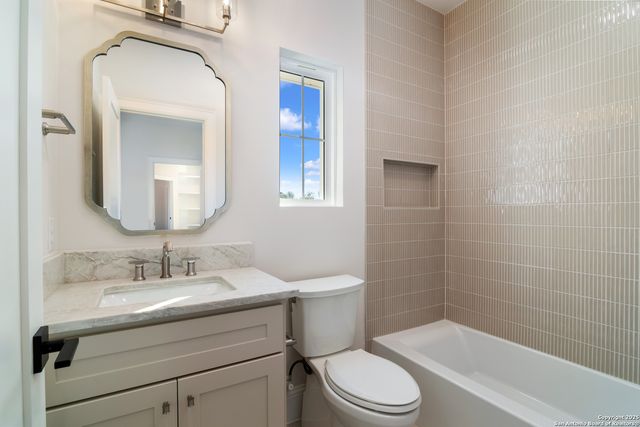 333 OGDEN LN, San Antonio, TX 78209