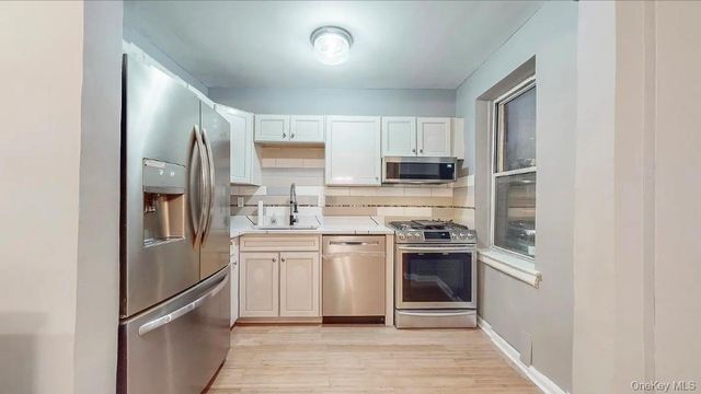 800 Grand Concourse Avenue 1DS, Bronx, NY 10451