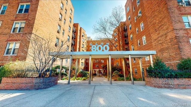 800 Grand Concourse Avenue 1DS, Bronx, NY 10451