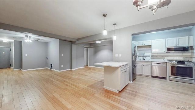 800 Grand Concourse Avenue 1DS, Bronx, NY 10451
