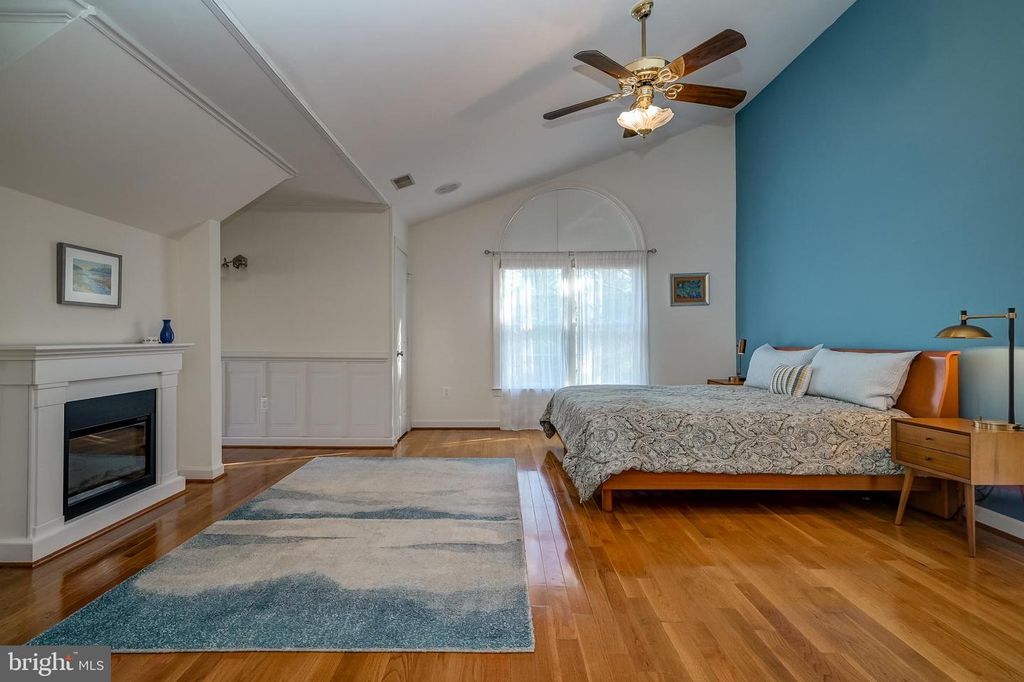 Image 20 of property listing at 21624 GOSHEN OAKS RD, Gaithersburg, MD 20882