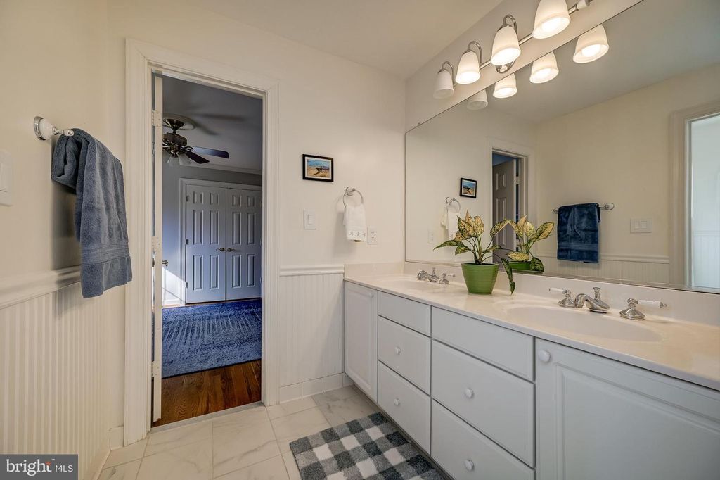 Image 25 of property listing at 21624 GOSHEN OAKS RD, Gaithersburg, MD 20882