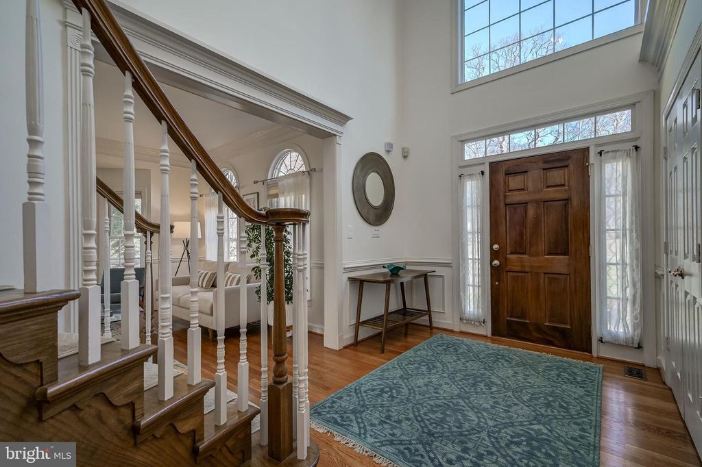 Image 3 of property listing at 21624 GOSHEN OAKS RD, Gaithersburg, MD 20882