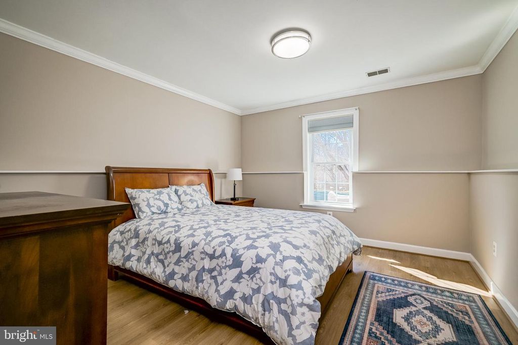 Image 33 of property listing at 21624 GOSHEN OAKS RD, Gaithersburg, MD 20882