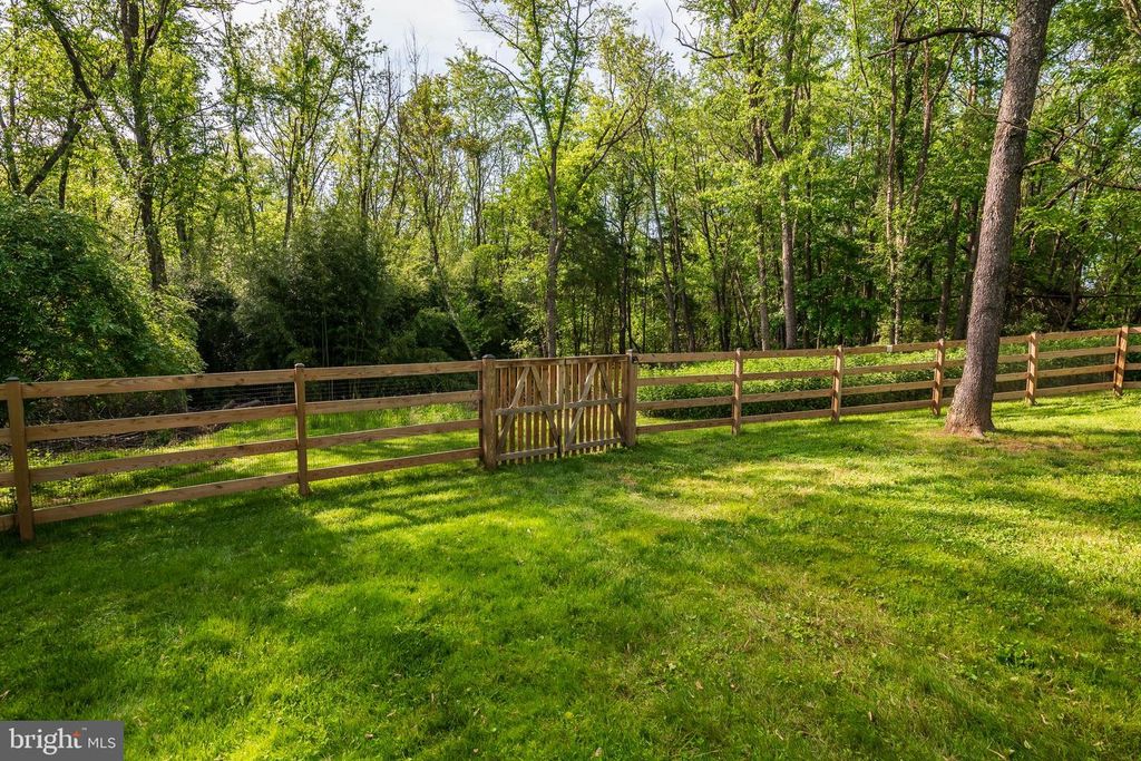 Image 39 of property listing at 21624 GOSHEN OAKS RD, Gaithersburg, MD 20882