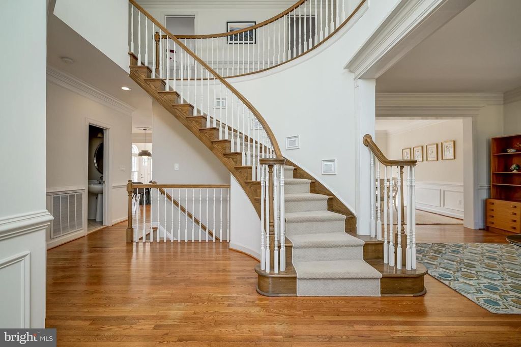 Image 4 of property listing at 21624 GOSHEN OAKS RD, Gaithersburg, MD 20882