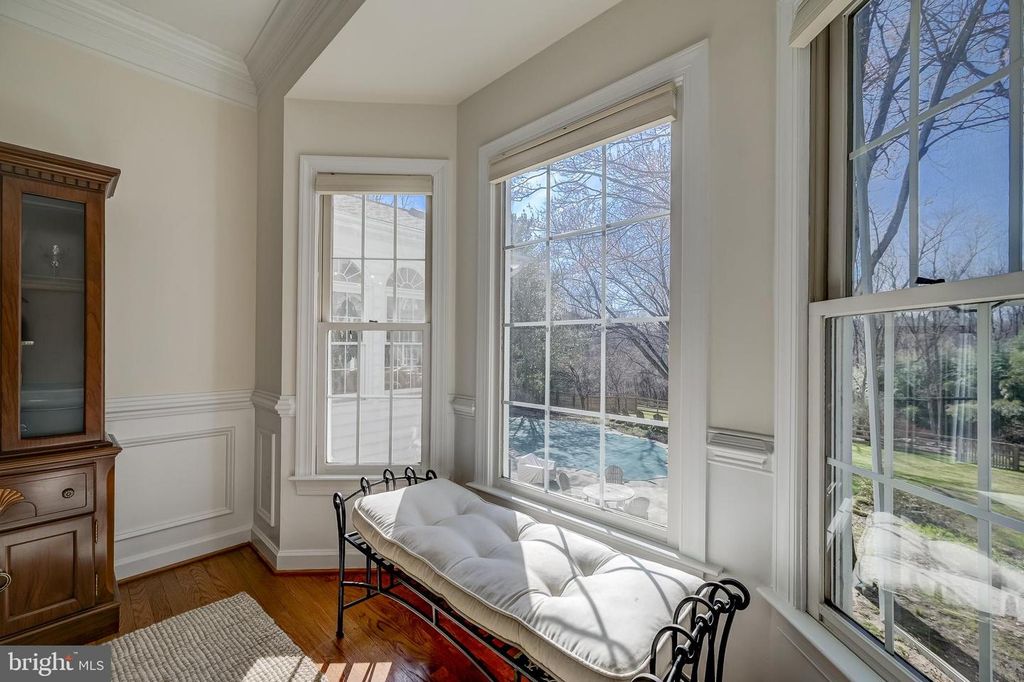 Image 8 of property listing at 21624 GOSHEN OAKS RD, Gaithersburg, MD 20882