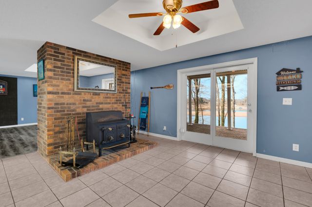 182 Loop Dr, Winchester, TN 37398