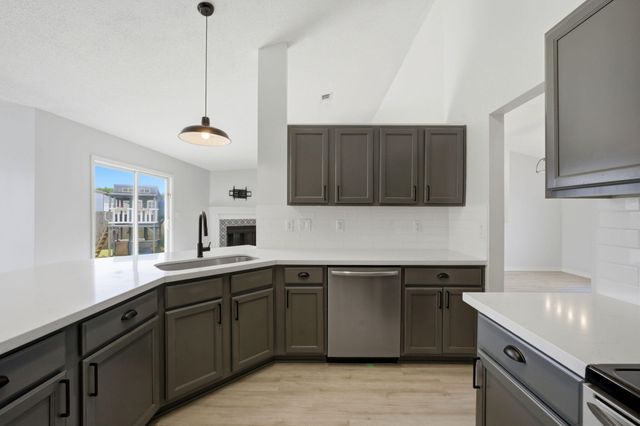 2166 Ortega Street, Navarre, FL 32566