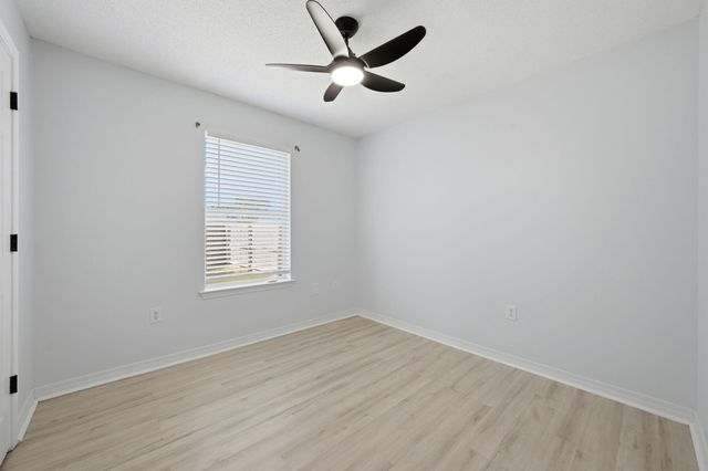 2166 Ortega Street, Navarre, FL 32566