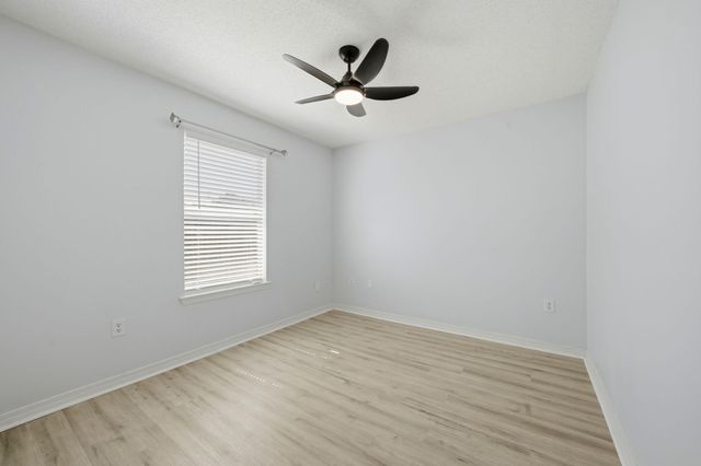 2166 Ortega Street, Navarre, FL 32566